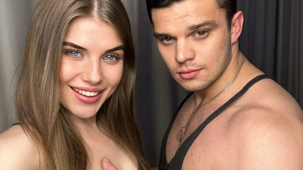 AliceAndDaniel's Live Nude Chat