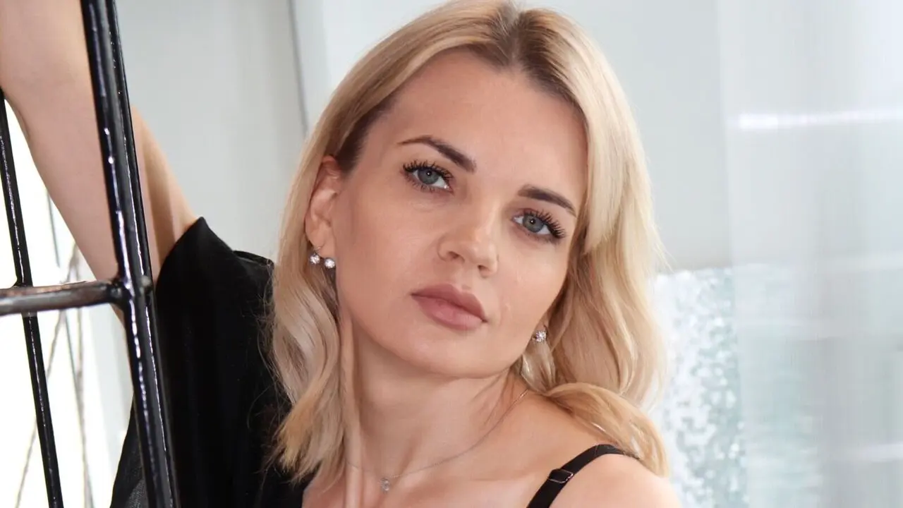AnnBennet's Live Nude Chat