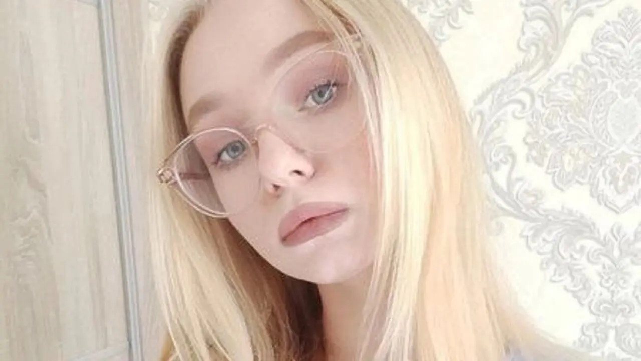 BellaBern's Live Nude Chat