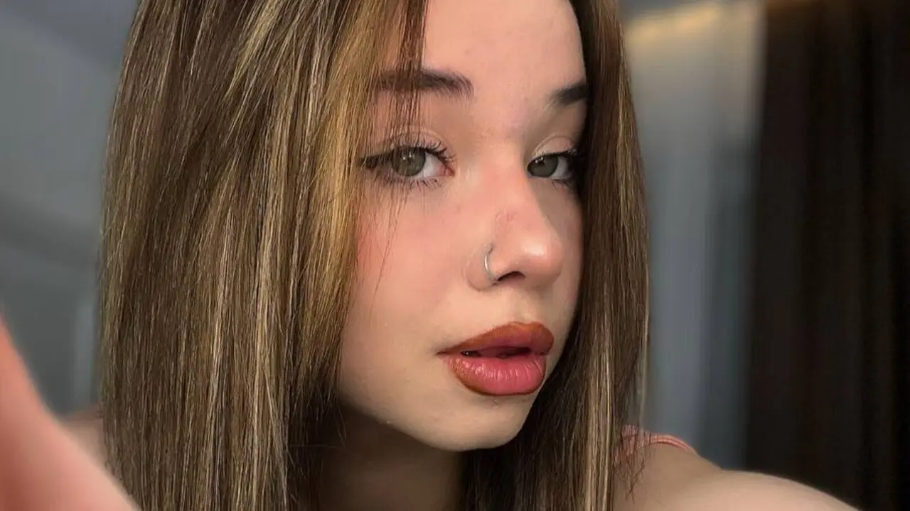 CatherynDutch's Live Nude Chat
