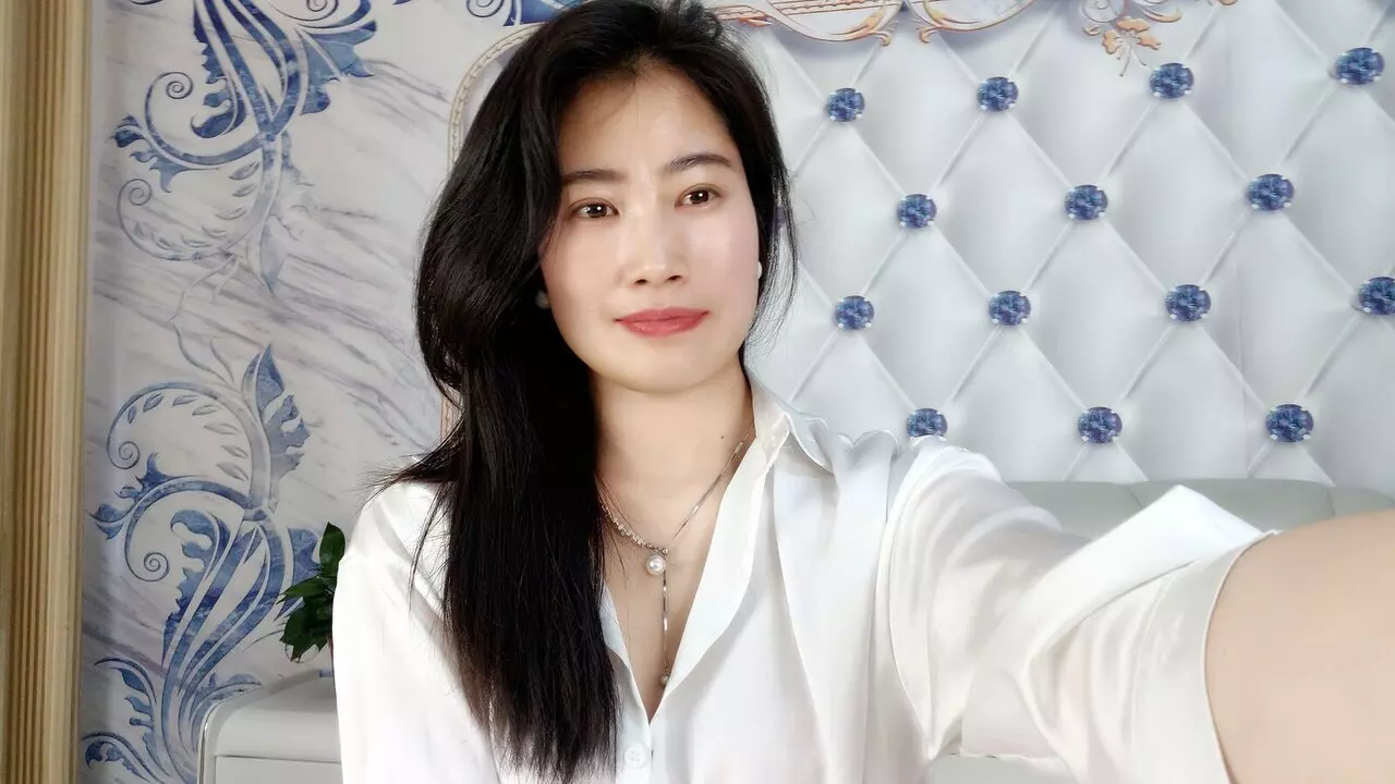 DaisyFeng's Live Nude Chat