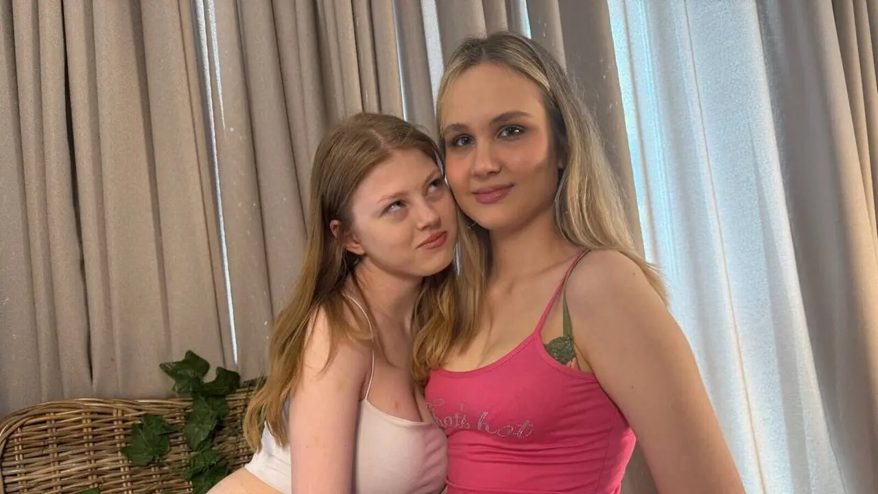 EugeniaAndGladys's Live Nude Chat