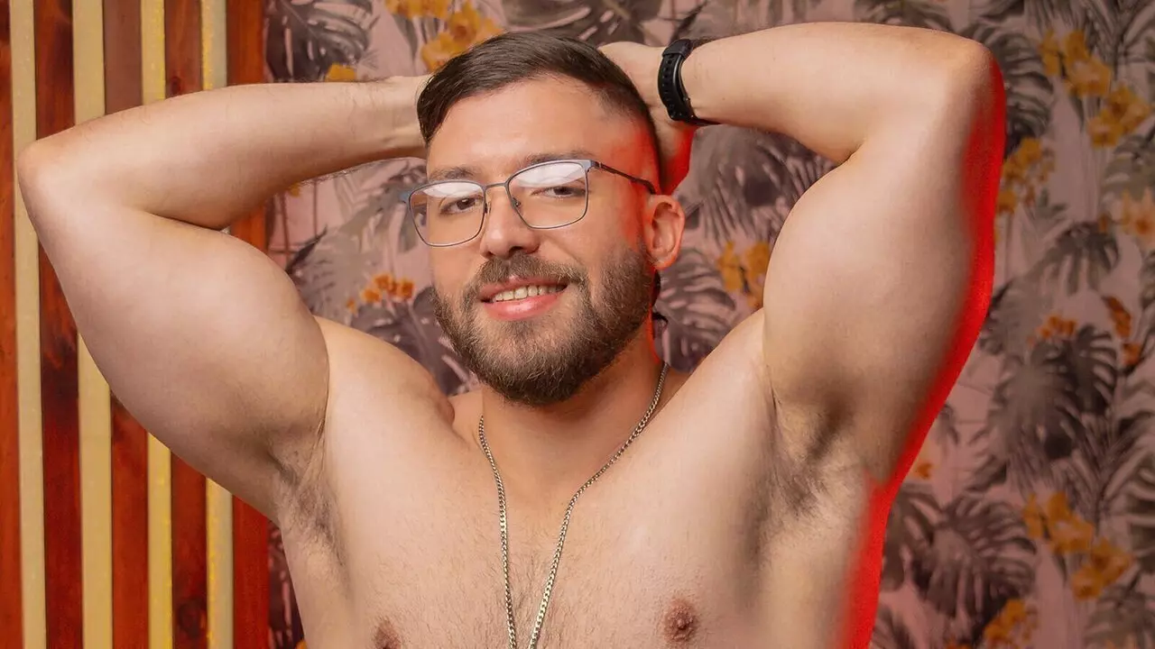 JoshuaLion's Live Nude Chat