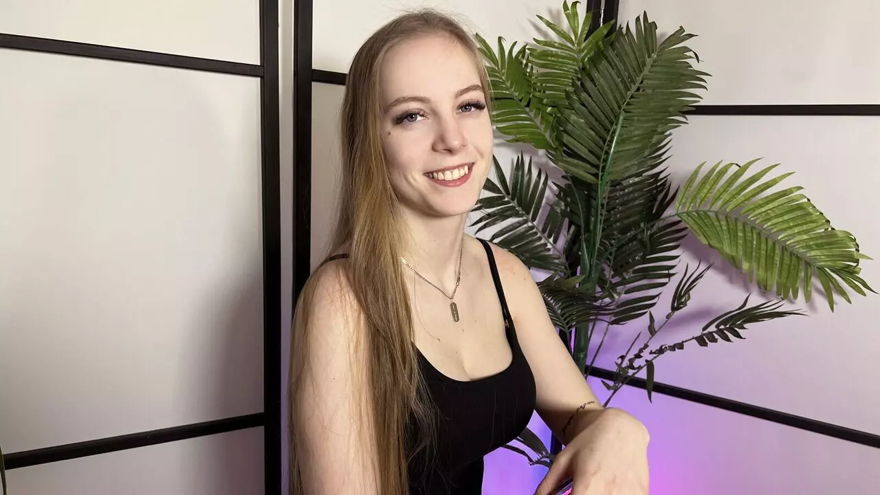 KellyHilly's Live Nude Chat