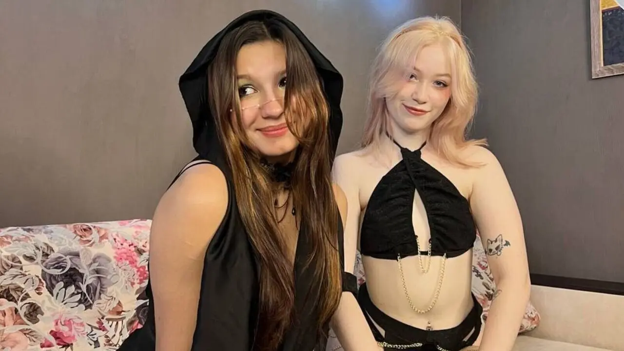 LeiaKate's Live Nude Chat