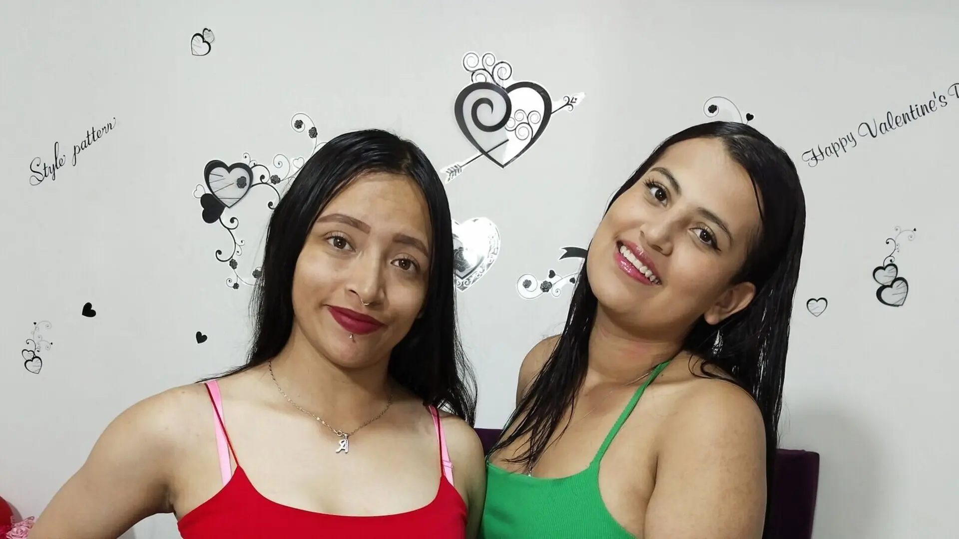 LunitaAndTamara's Live Nude Chat