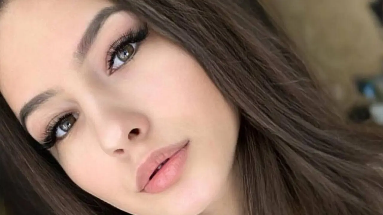 NeldaGoffin's Live Nude Chat