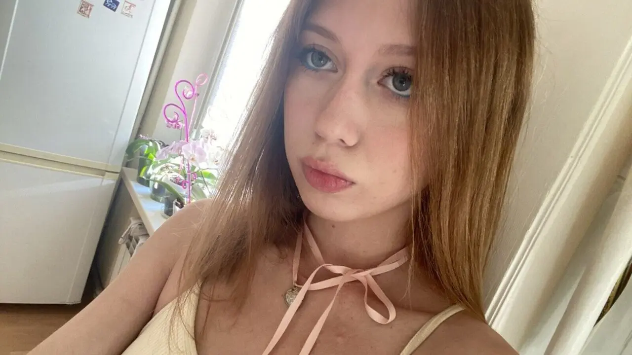 PolinaHoni's Live Nude Chat